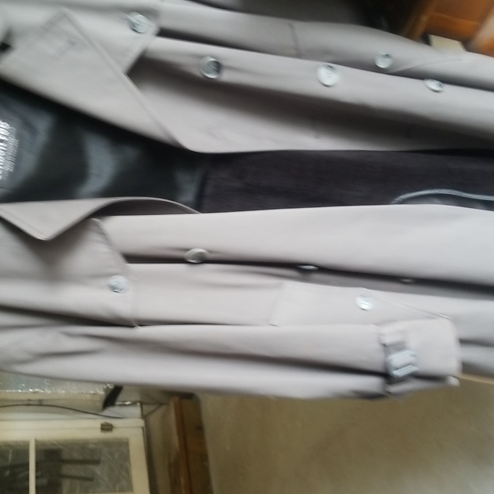 Men’s London Fog Trench-coat. Almost new